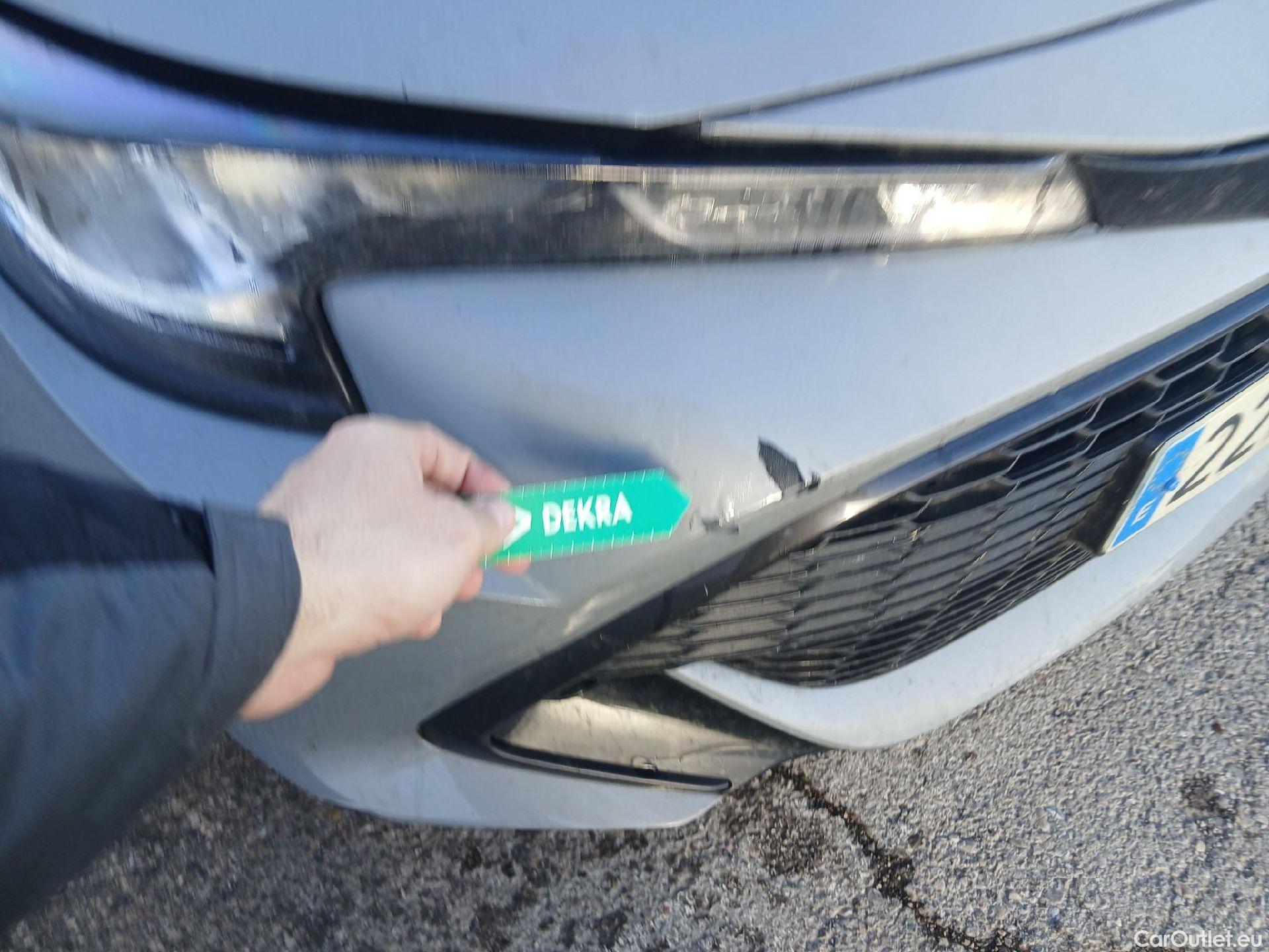  Toyota  Corolla TOYOTA  / 2019 / 5P / familiar 1.8 125H ACTIVE TECH E-CVT TOU SPORT #1