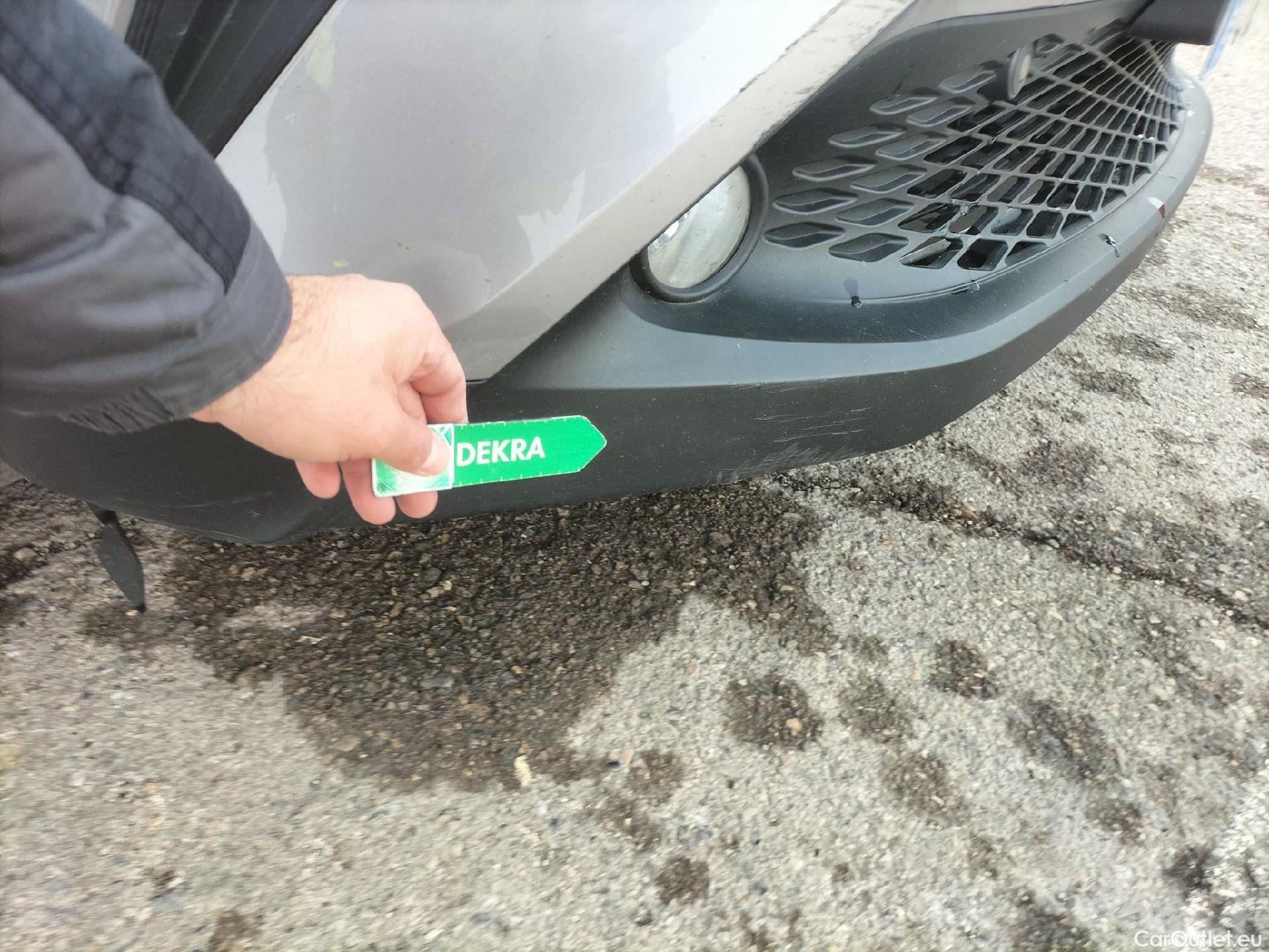  Toyota  C-HR TOYOTA  / 2016 / 5P / todoterreno 1.8 125H Advance (CX) #7