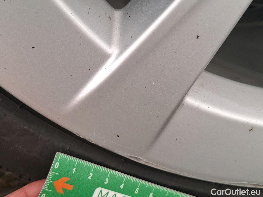  Tesla  Model 3 TESLA  / 2018 / 4P / Berline Autonomie Standard Plus RWD #27