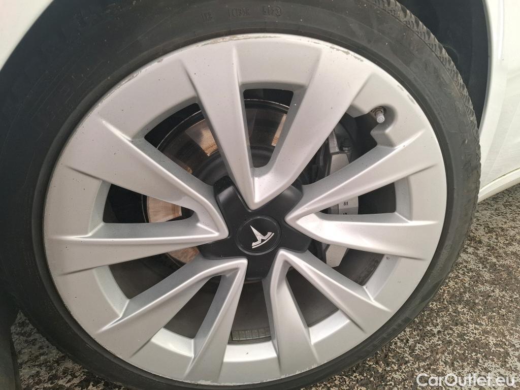  Tesla  Model 3 TESLA  / 2018 / 4P / Berline Autonomie Standard Plus RWD #16