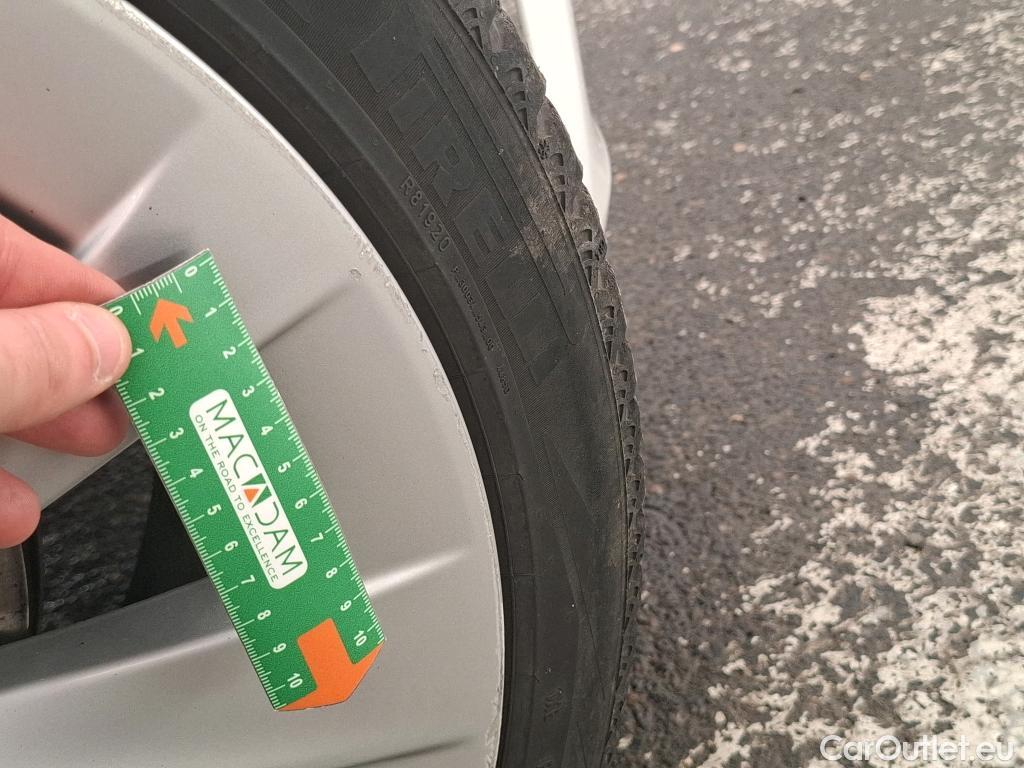  Tesla  Model 3 TESLA  / 2018 / 4P / Berline Autonomie Standard Plus RWD #37