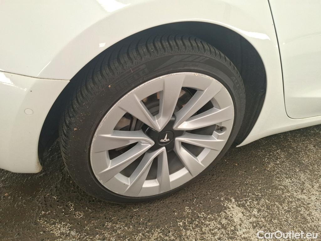 Tesla  Model 3 TESLA  / 2018 / 4P / Berline Autonomie Standard Plus RWD #8