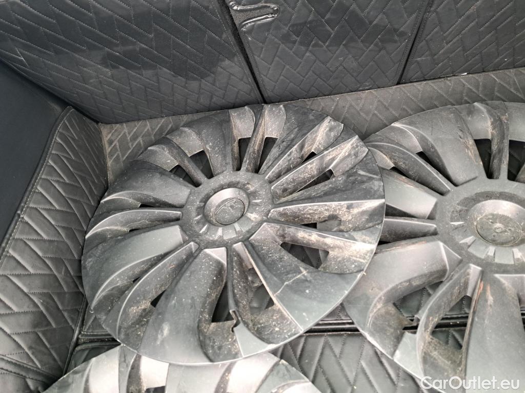  Tesla  Model Y TESLA  / 2020 / 5P / SUV Grand Autonomie Dual Motor AWD #30