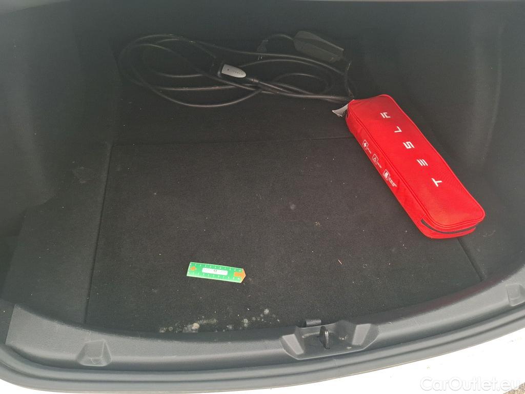  Tesla  Model 3 TESLA  / 2018 / 4P / Berline Autonomie Standard Plus RWD #50