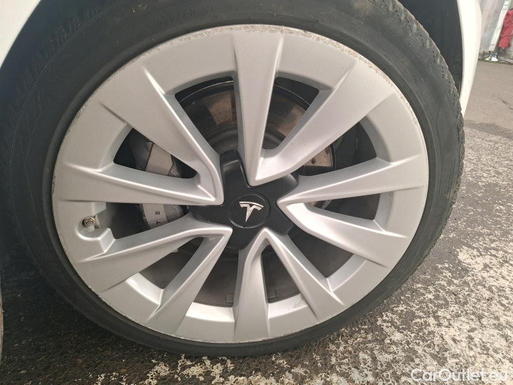  Tesla  Model 3 TESLA  / 2018 / 4P / Berline Autonomie Standard Plus RWD #35