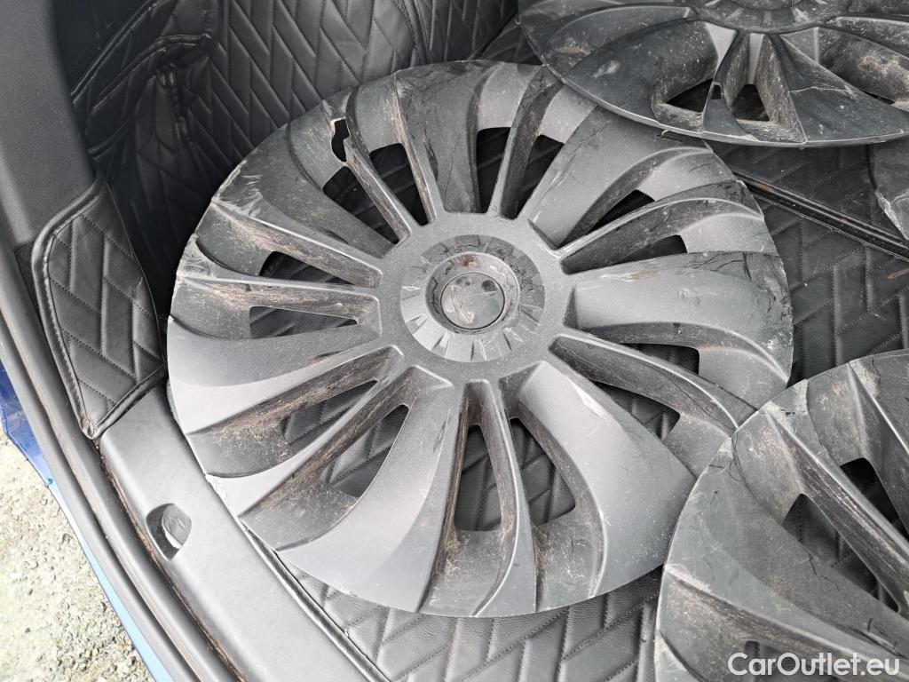  Tesla  Model Y TESLA  / 2020 / 5P / SUV Grand Autonomie Dual Motor AWD #25