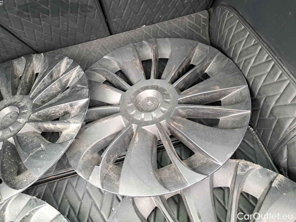  Tesla  Model Y TESLA  / 2020 / 5P / SUV Grand Autonomie Dual Motor AWD #31