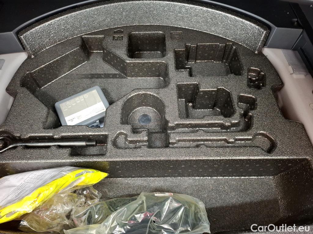  Toyota  RAV4 TOYOTA  Hybride / 2018 / 5P / SUV Hybride 2WD 218ch Collection #29