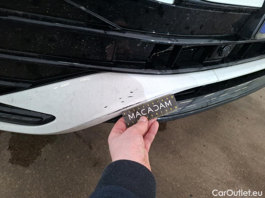  Volkswagen  Tiguan VOLKSWAGEN  / 2020 / 5P / SUV 1.4 eHybrid 245 DSG6 R-Line Exclusive #25