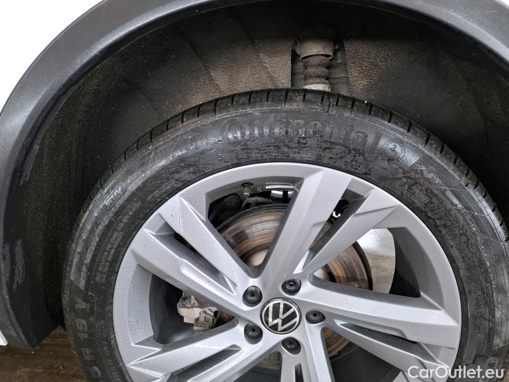  Volkswagen  Tiguan VOLKSWAGEN  / 2020 / 5P / SUV 1.4 eHybrid 245 DSG6 R-Line Exclusive #6