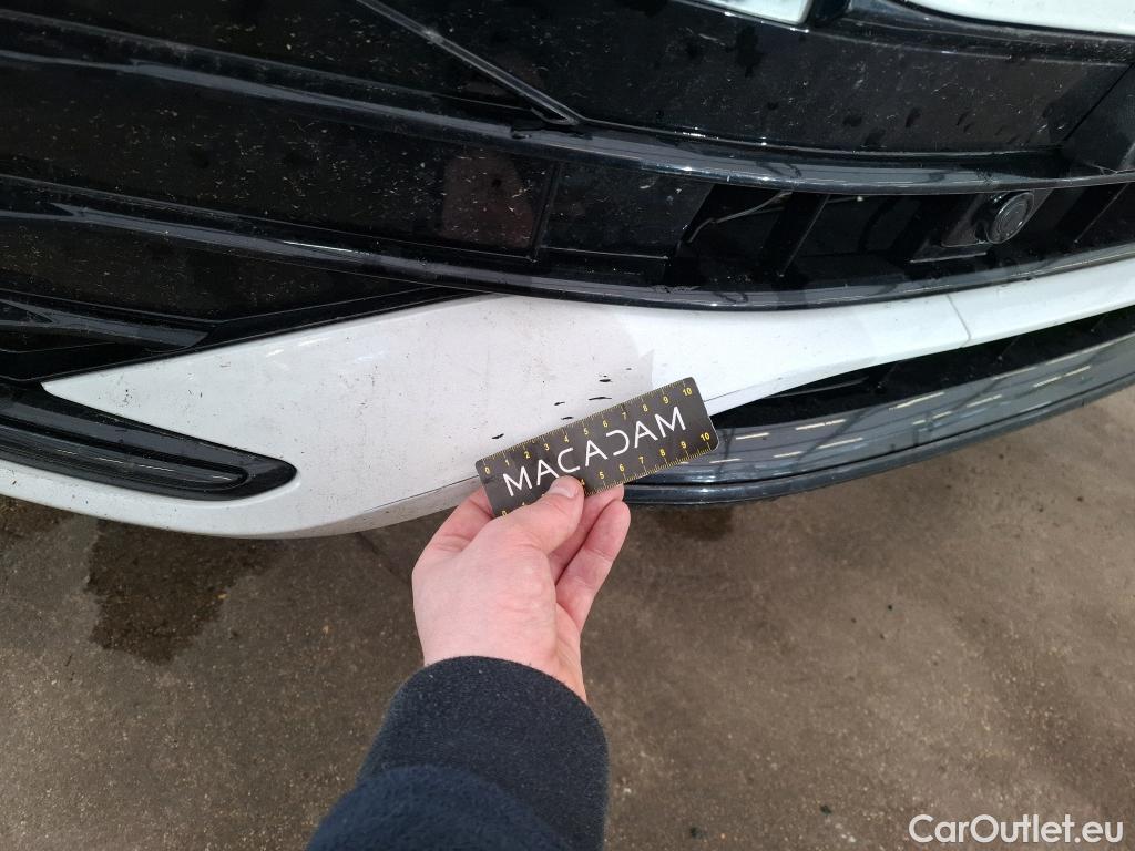  Volkswagen  Tiguan VOLKSWAGEN  / 2020 / 5P / SUV 1.4 eHybrid 245 DSG6 R-Line Exclusive #26