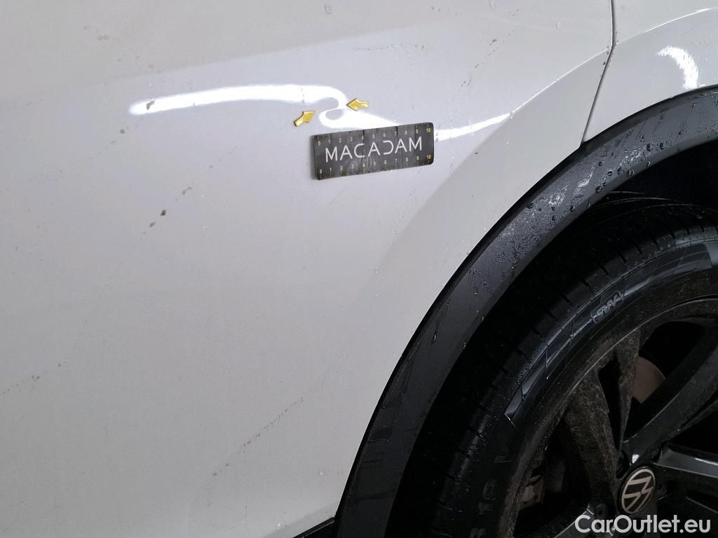  Volkswagen  Tiguan VOLKSWAGEN  / 2020 / 5P / SUV 1.4 eHybrid 245 DSG6 R-Line Exclusive #40