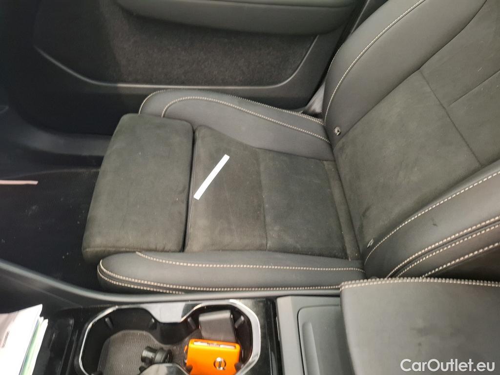  Volvo  XC 40 XC40 Ultimate Recharge Pure Electric 2WD 82kWh BVA #49