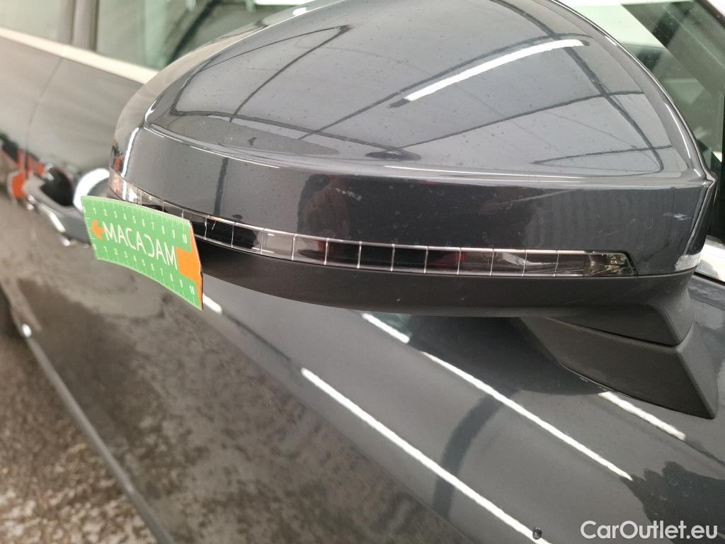  Audi  A4 AUDI  Avant / 2019 / 5P / Break 35 TFSI 150 S tronic Avus #55