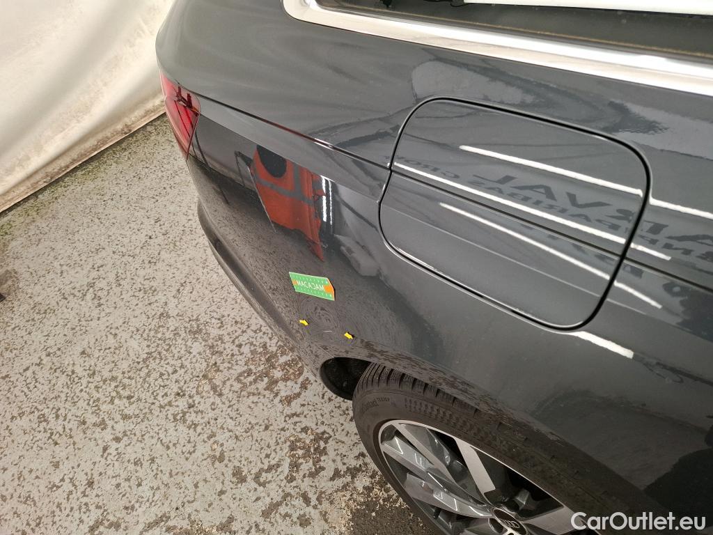  Audi  A4 AUDI  Avant / 2019 / 5P / Break 35 TFSI 150 S tronic Avus #5