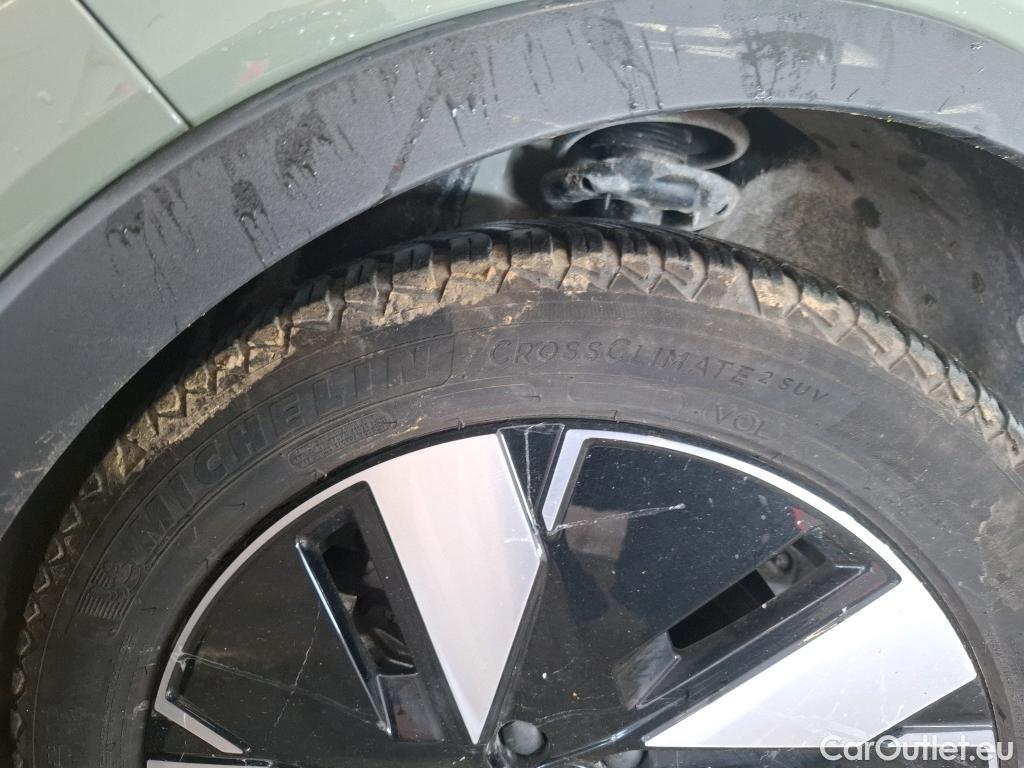  Volvo  XC 40 XC40 Ultimate Recharge Pure Electric 2WD 82kWh BVA #18