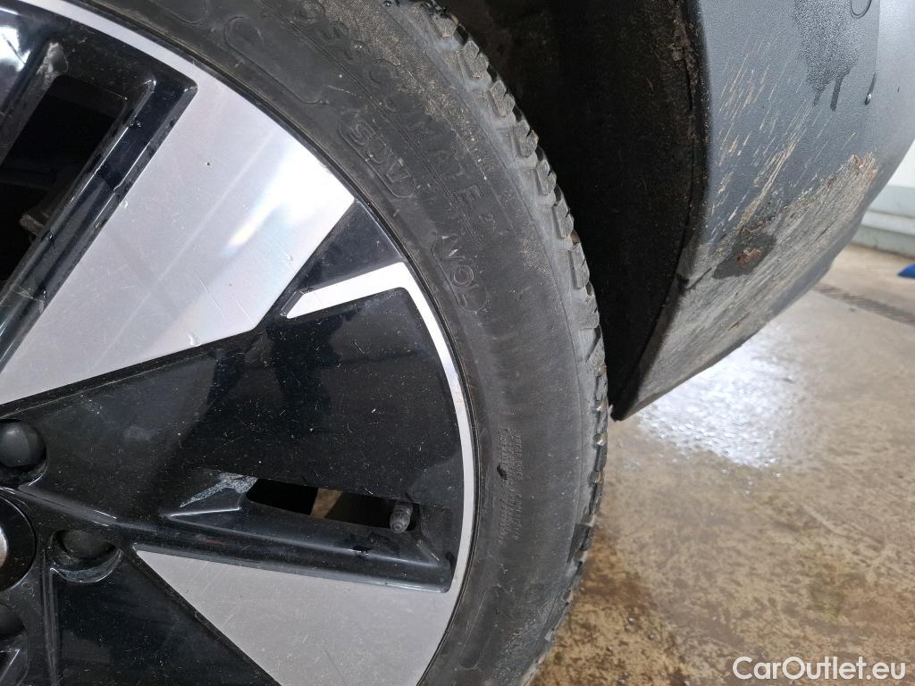  Volvo  XC 40 XC40 Ultimate Recharge Pure Electric 2WD 82kWh BVA #37