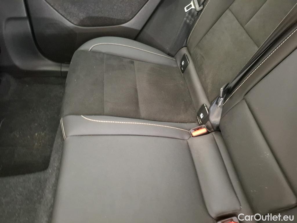  Volvo  XC 40 XC40 Ultimate Recharge Pure Electric 2WD 82kWh BVA #54