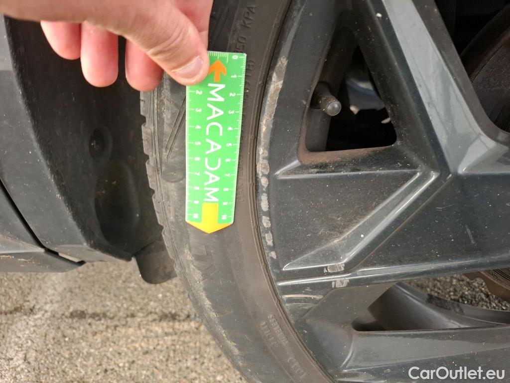  DS  DS4 4 Performance Line+ 1.5 BlueHDi 130CV BVA8 E6d #49