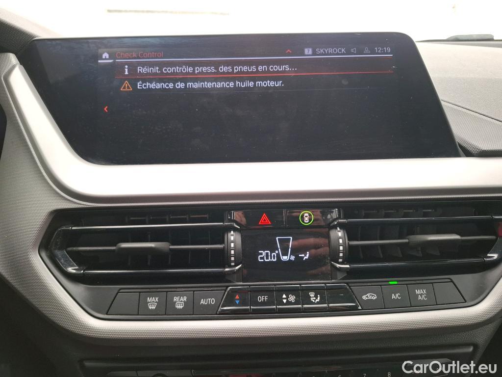  Bmw  Serie 1 BMW Série 1 / 2019 / 5P / Berline 116i Business Design #18