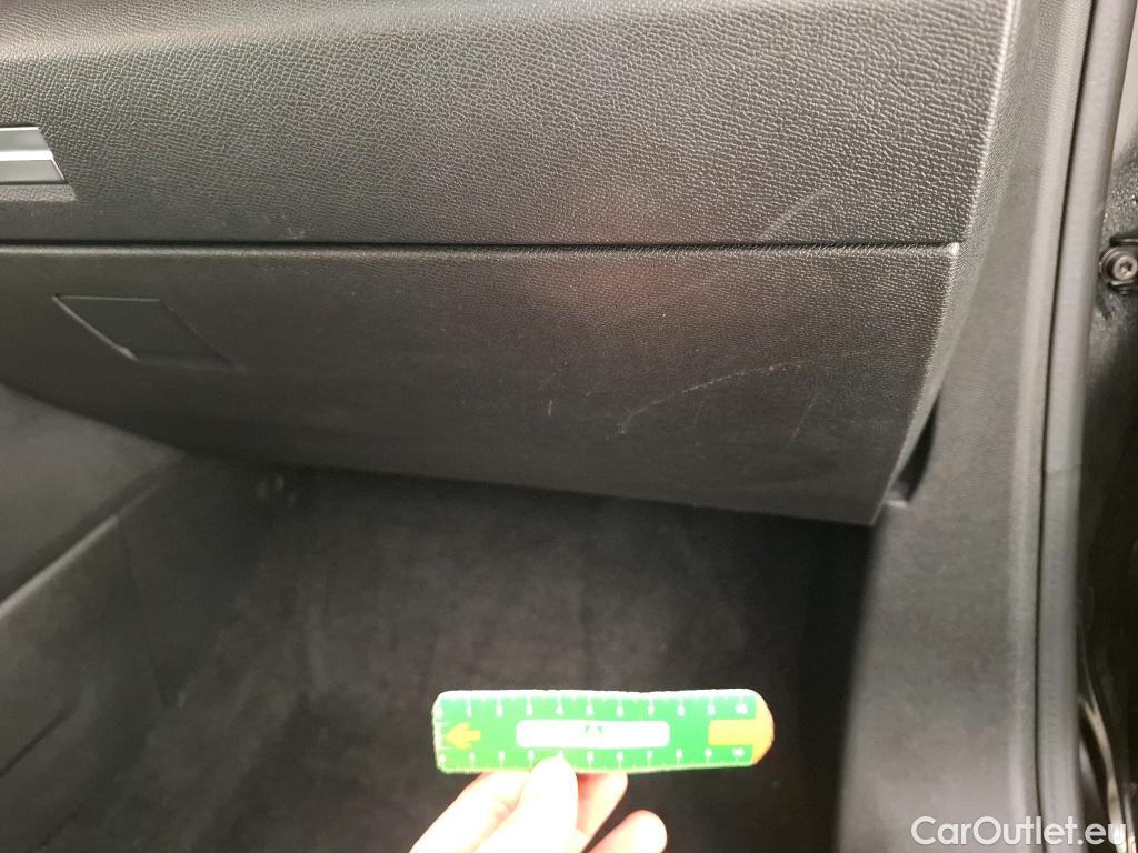  Citroen  C4 CITROEN  X / 2022 / 4P / Berline PureTech 130 S&S EAT8 Feel Pack #17