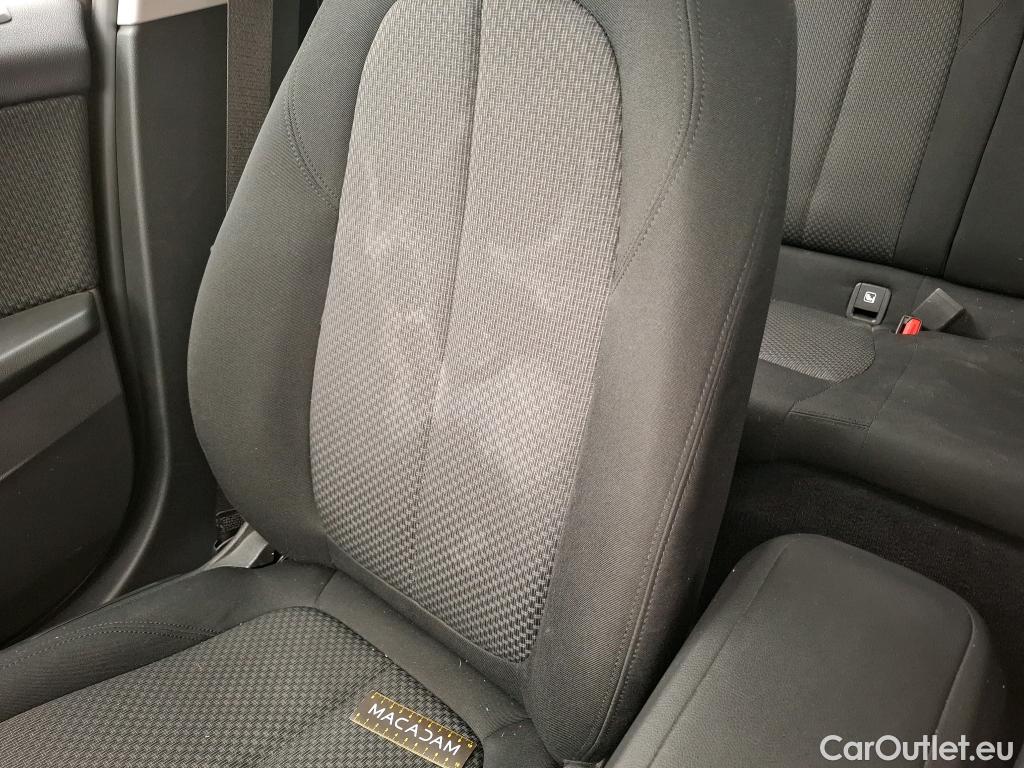  Bmw  Serie 1 BMW Série 1 / 2019 / 5P / Berline 116i Business Design #17