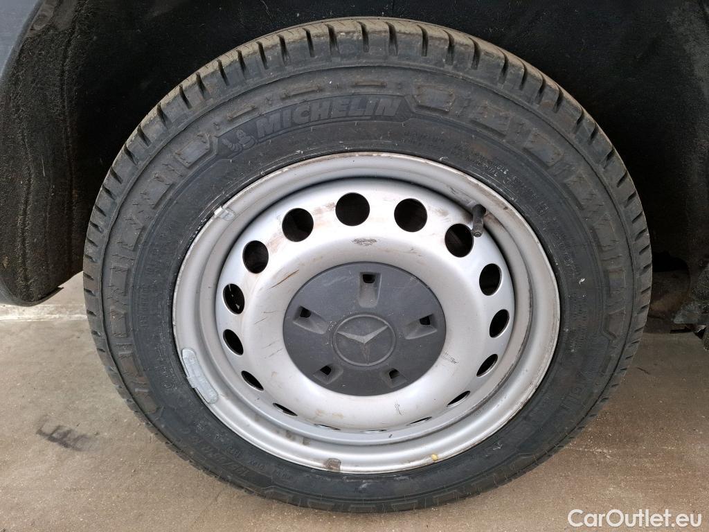  Mercedes  Vito MERCEDES-BENZ  Compact / 2020 / 4P / Fourgon tôlé 114 CDI Compact First #5