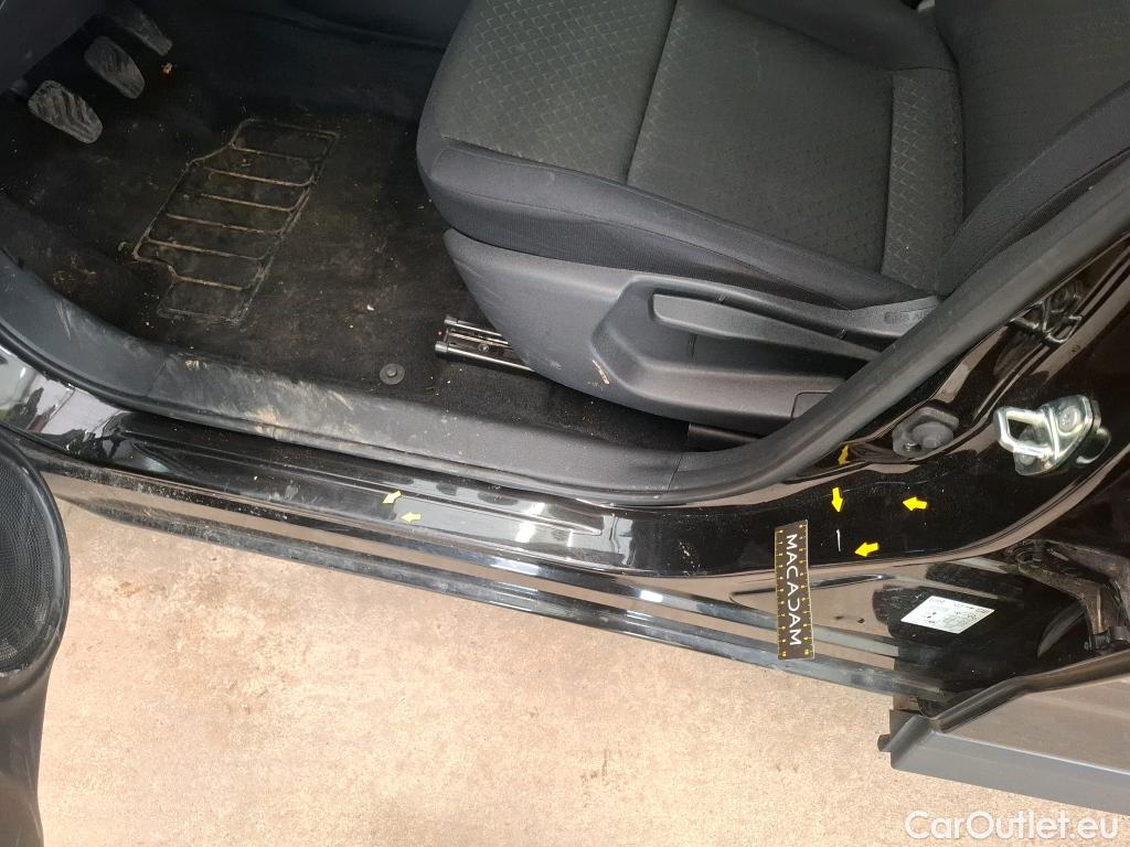  Nissan  Juke NISSAN  / 2019 / 5P / Crossover DIG-T 114 BVM6 Acenta #51