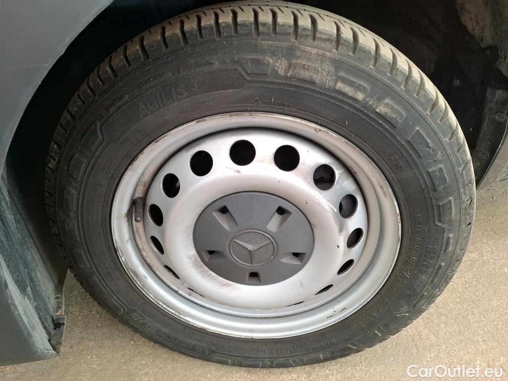  Mercedes  Vito MERCEDES-BENZ  Compact / 2020 / 4P / Fourgon tôlé 114 CDI Compact First #2