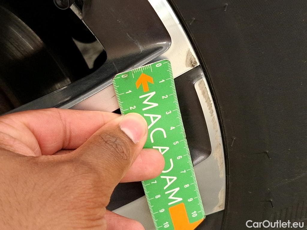  Peugeot  508 PEUGEOT  SW / 2018 / 5P / Break BlueHDi 130 S&S EAT8 Allure Pack #9