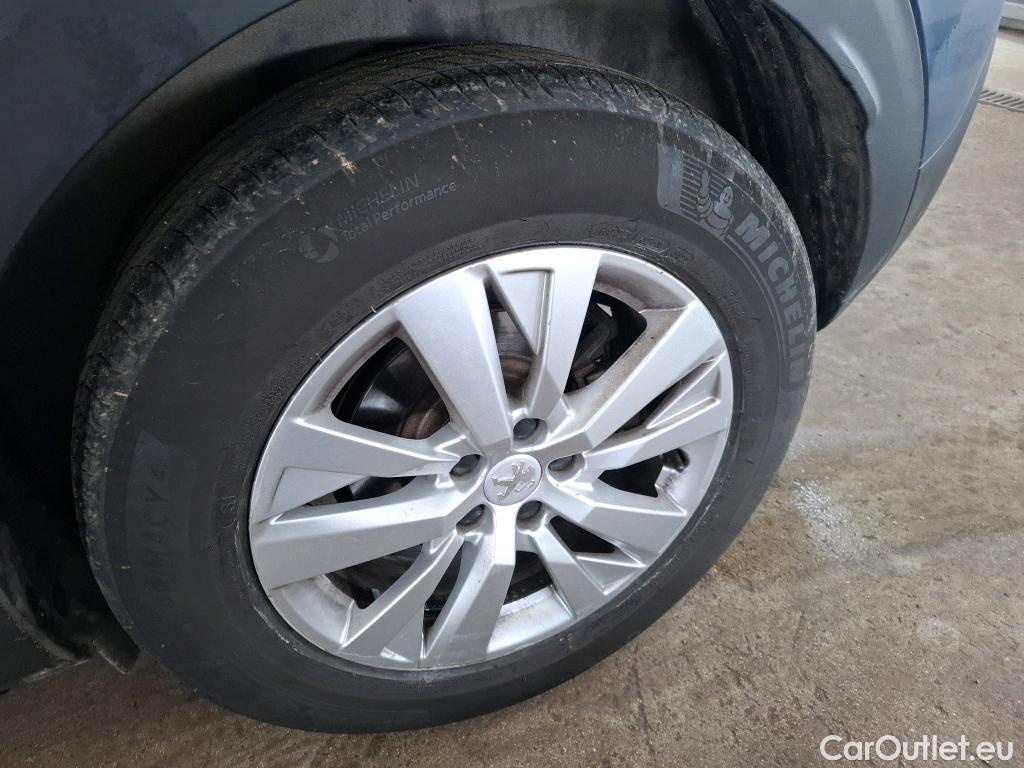  Peugeot  3008  Active Pack 1.2 PureTech 130CV BVA8 E6d #9