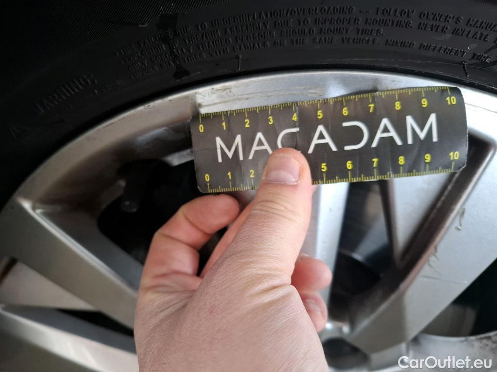  Peugeot  3008  Active Pack 1.2 PureTech 130CV BVA8 E6d #3