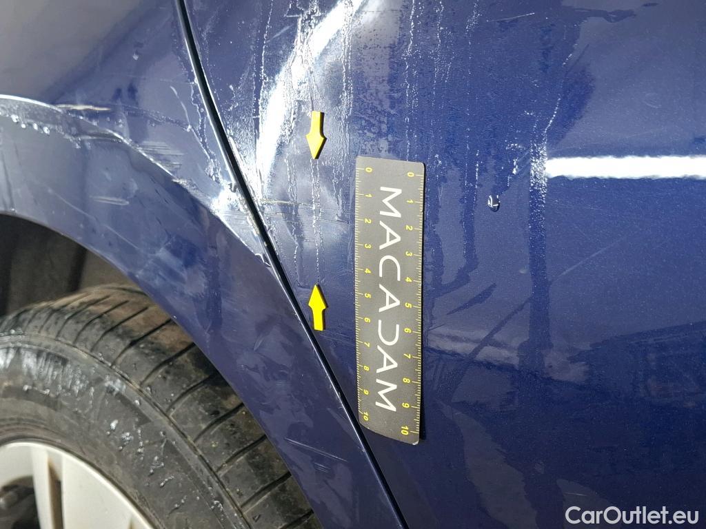  Volkswagen  Golf  VOLKSWAGEN / 2020 / 5P / Berline 2.0 TDI SCR 115 DSG7 Life Busi #7