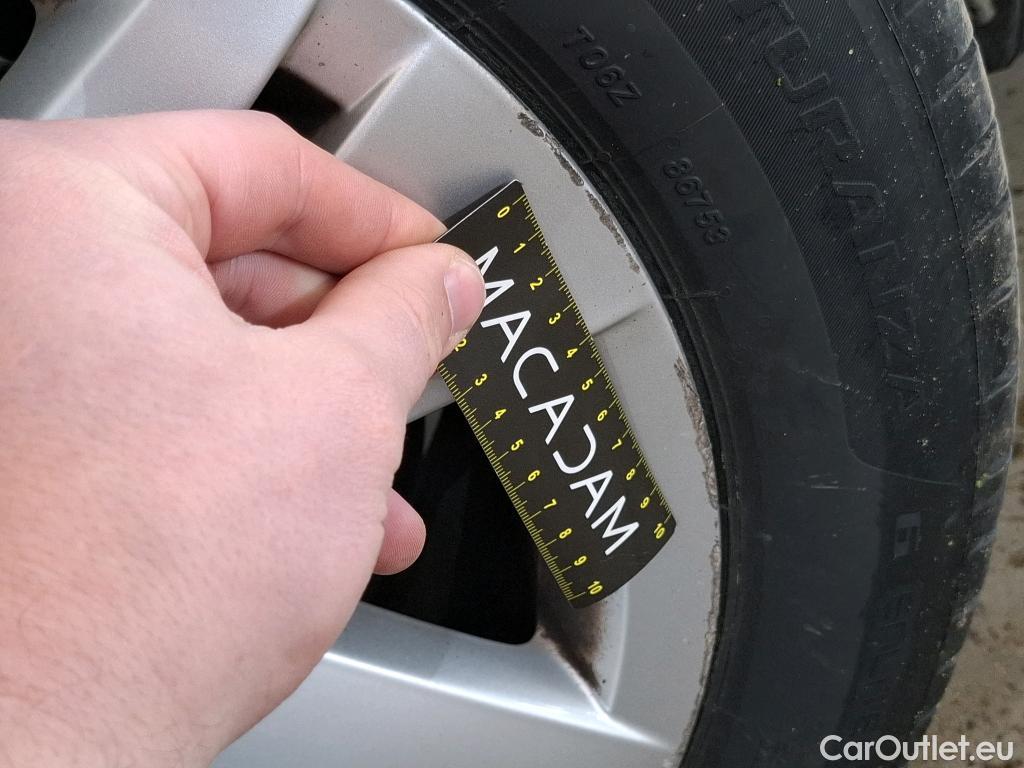  Volkswagen  Golf  VOLKSWAGEN / 2020 / 5P / Berline 2.0 TDI SCR 115 DSG7 Life Busi #20