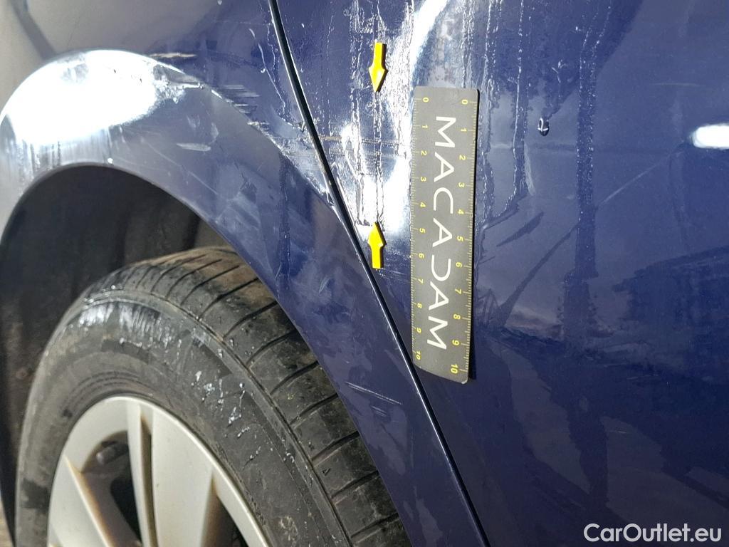  Volkswagen  Golf  VOLKSWAGEN / 2020 / 5P / Berline 2.0 TDI SCR 115 DSG7 Life Busi #8