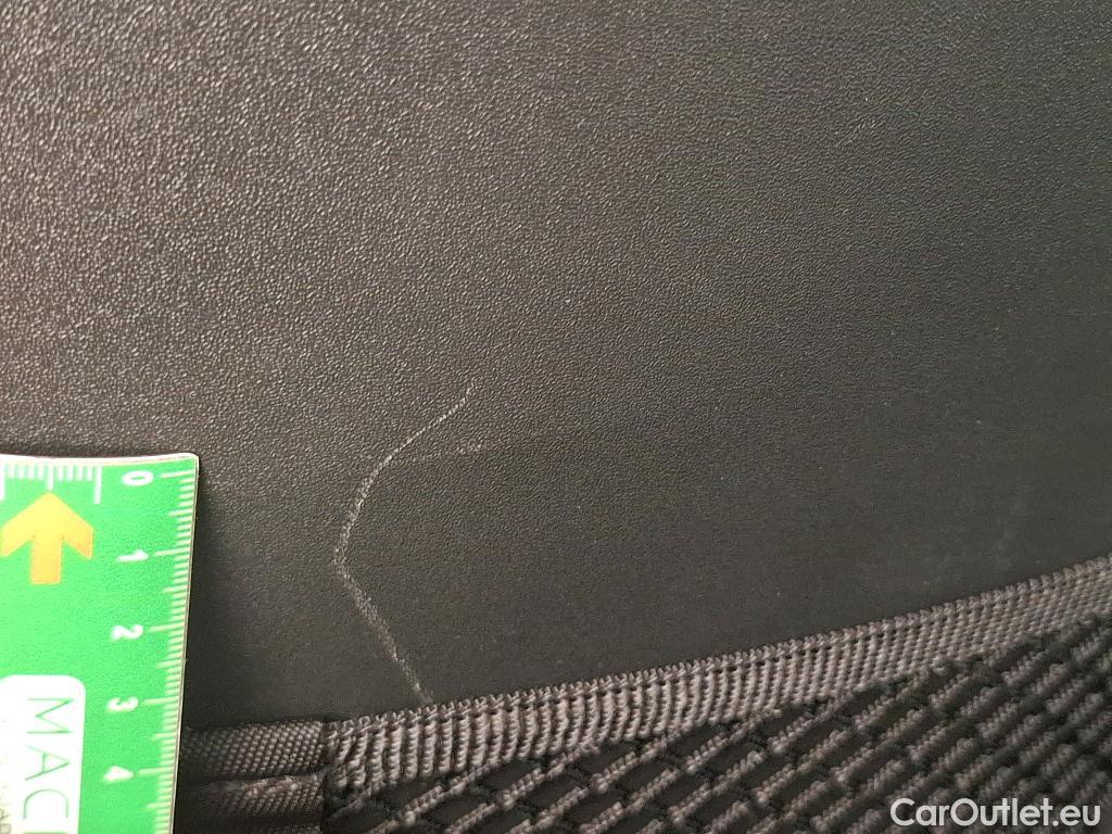  Volvo  XC 40 VOLVO XC40 / 2022 / 5P / SUV Recharge T4 211 DCT7 Plus #5