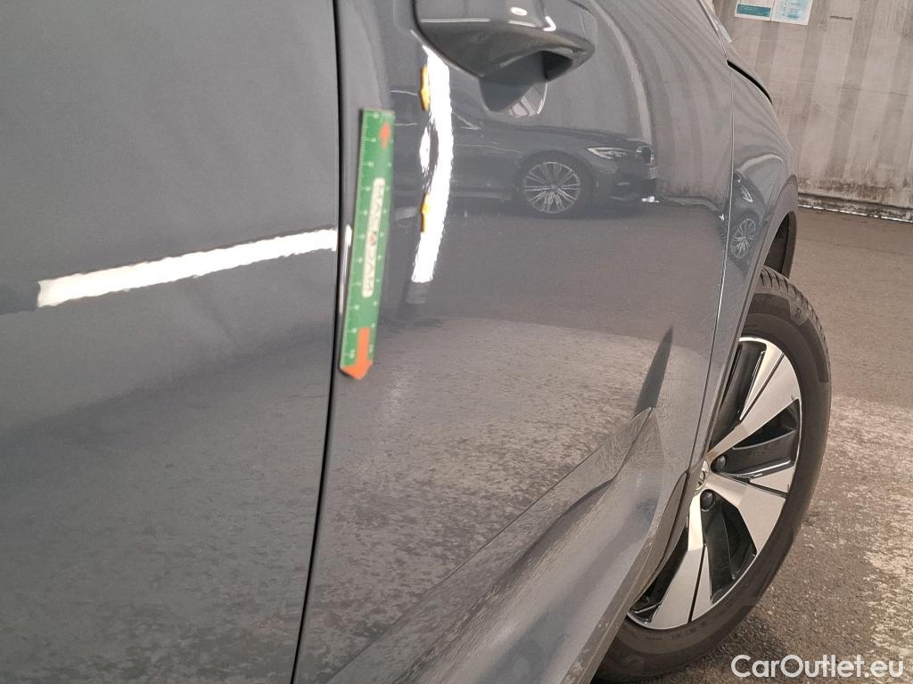  Volvo  XC 40 VOLVO XC40 / 2022 / 5P / SUV Recharge T4 211 DCT7 Plus #15