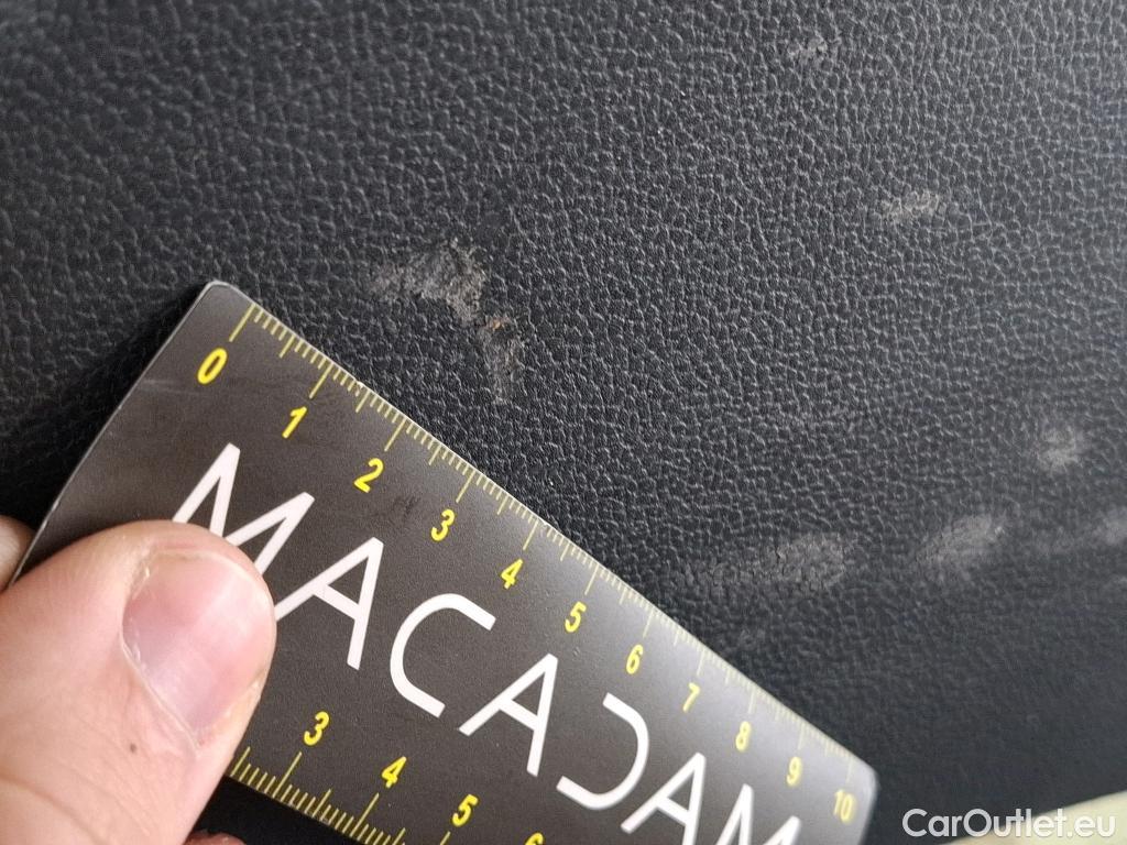  Volkswagen  Golf  VOLKSWAGEN / 2020 / 5P / Berline 2.0 TDI SCR 115 DSG7 Life Busi #28