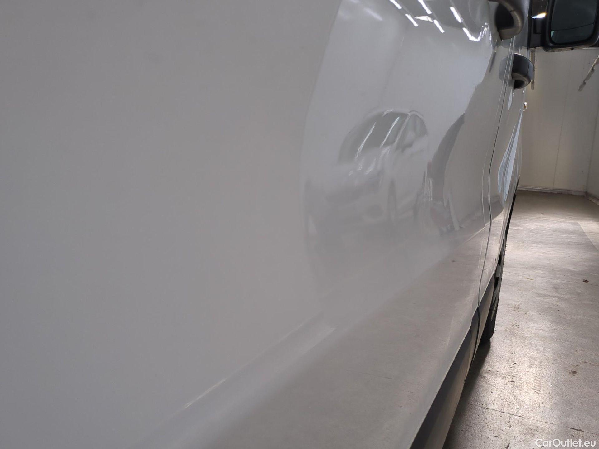  Renault  Trafic RENAULT  VU 4p Fourgon FG GCFL1H1 1000 dCi95 Stop&Start E6 #21