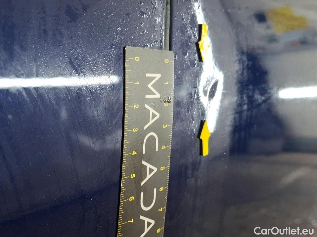  Volkswagen  Golf  VOLKSWAGEN / 2020 / 5P / Berline 2.0 TDI SCR 115 DSG7 Life Busi #34