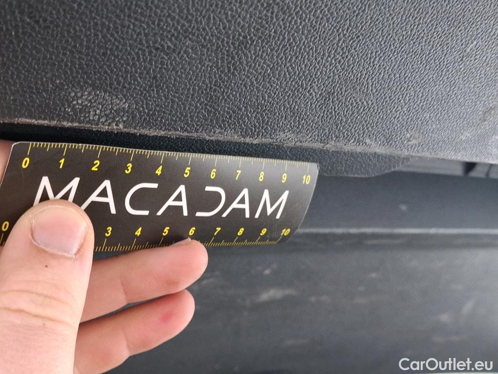  Volkswagen  Golf  VOLKSWAGEN / 2020 / 5P / Berline 2.0 TDI SCR 115 DSG7 Life Busi #26