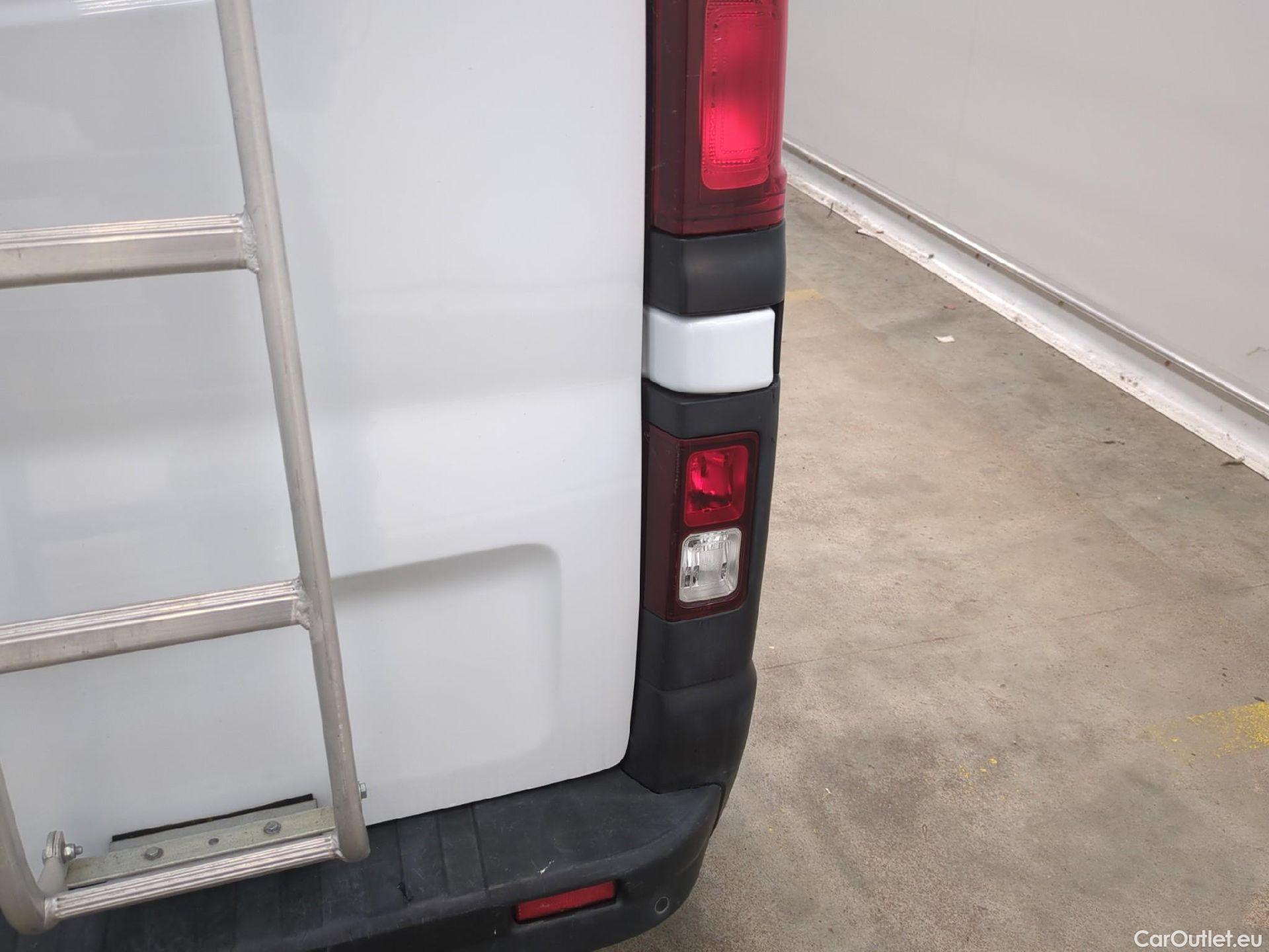  Renault  Trafic RENAULT  VU 4p Fourgon FG GCFL1H1 1000 dCi95 Stop&Start E6 #18