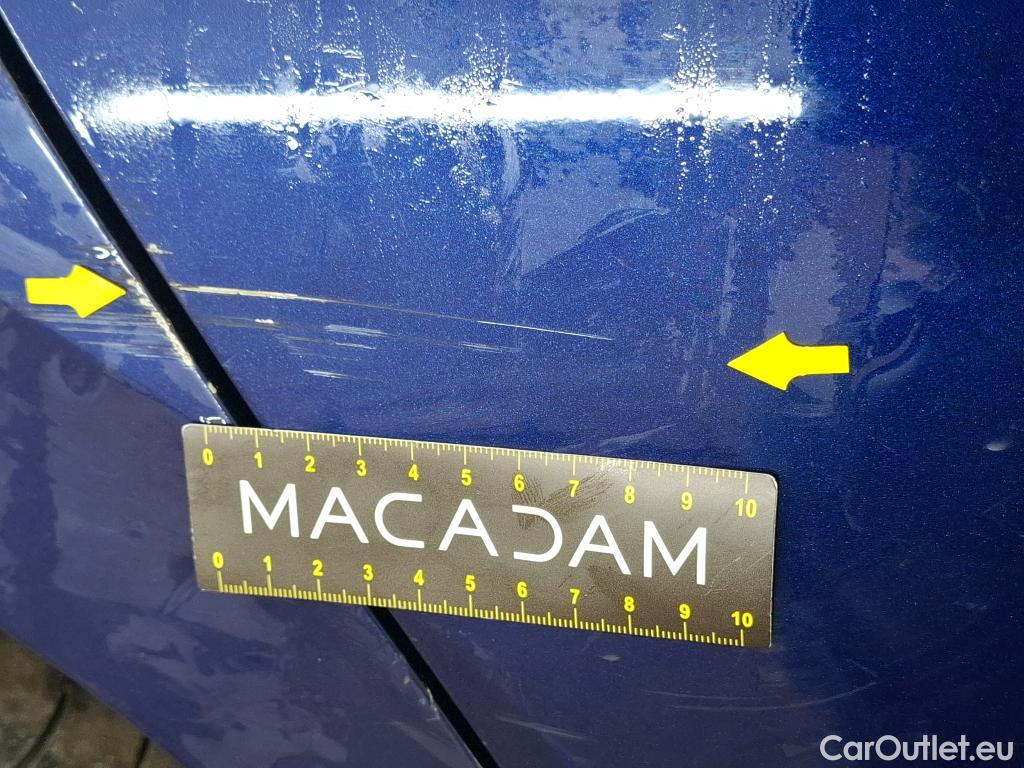  Volkswagen  Golf  VOLKSWAGEN / 2020 / 5P / Berline 2.0 TDI SCR 115 DSG7 Life Busi #9