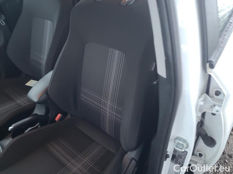  Hyundai  Bayon   (2021)  1.0T-GDI Comfort Club 5d #10