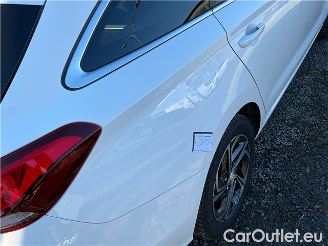  Hyundai  i30  1.5i Smart kombi 5d #17