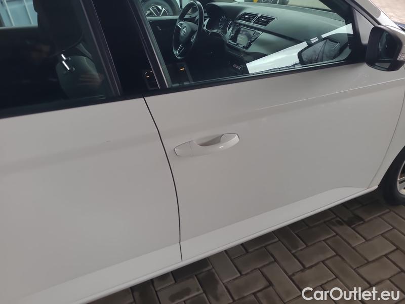  Skoda  Fabia  Combi (2015)  Com.1.0TSI 70 Style #37