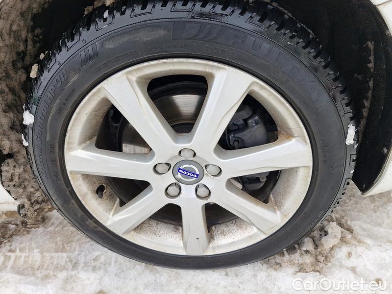  Volvo  V60 V 60 Kombi (2018->)  2.0D4 Summum AT #16