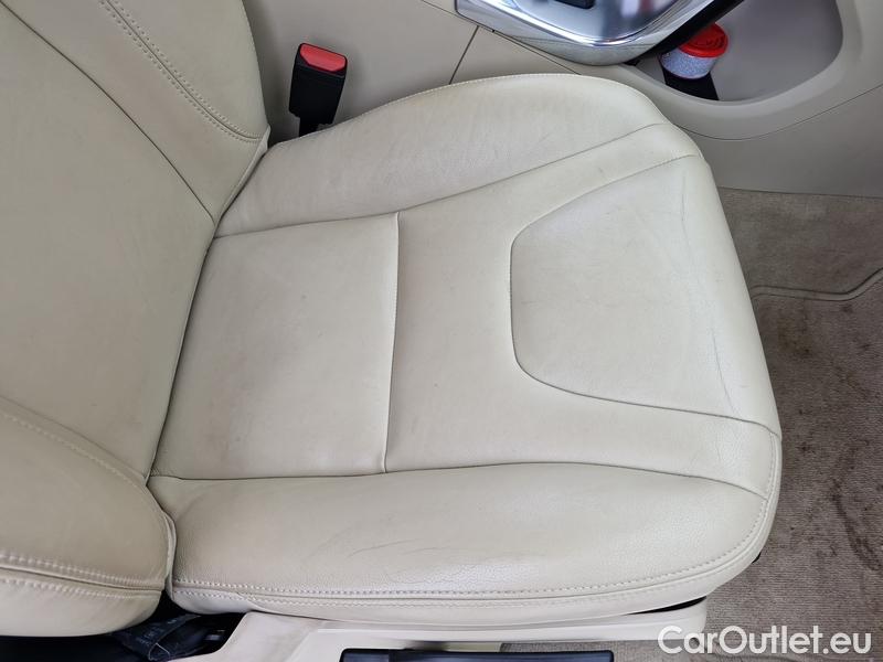  Volvo  V60 V 60 Kombi (2018->)  2.0D4 Summum AT #17