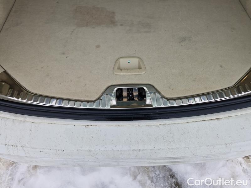  Volvo  V60 V 60 Kombi (2018->)  2.0D4 Summum AT #13