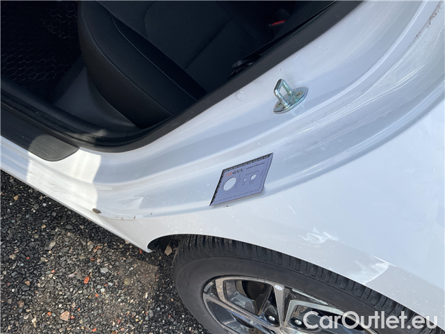  Hyundai  i30  1.5i Smart kombi 5d #21